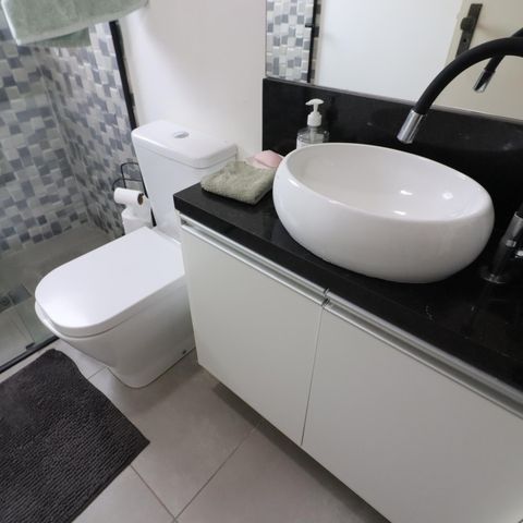 Apartamento para alugar com 300m², 3 quartos e 2 vagasBanheiro da Suíte 1