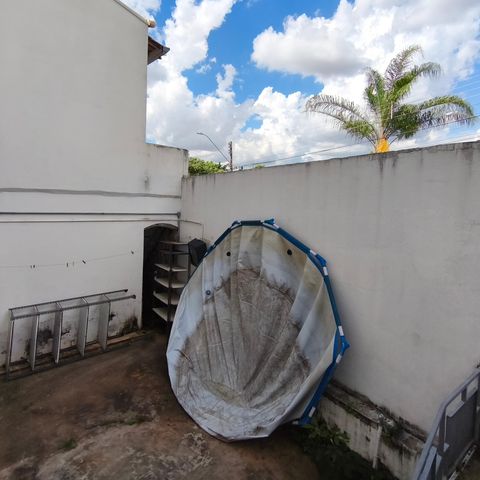 Casa à venda com 325m², 3 quartos e sem vagaQuintal