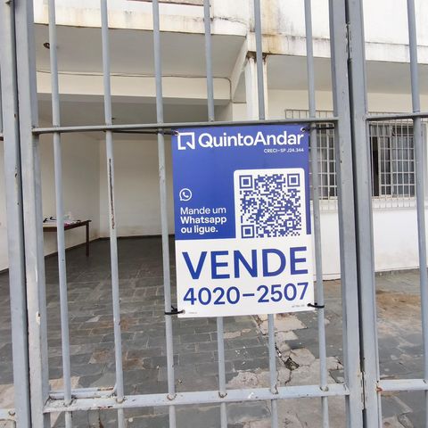 Casa à venda com 325m², 3 quartos e sem vagaPLACA INSTALADA NA FACHADA 