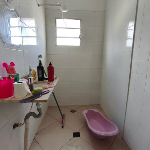 Casa à venda com 325m², 3 quartos e sem vagaBanheiro Social