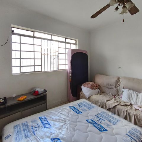 Casa à venda com 325m², 3 quartos e sem vagaSala