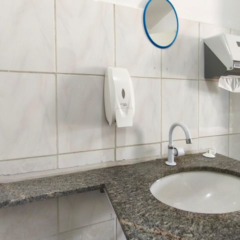 Casa à venda com 325m², 3 quartos e sem vagaCasa 2 - Banheiro 