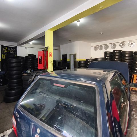 Casa à venda com 325m², 3 quartos e sem vagaGaragem