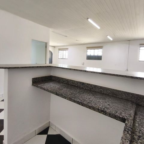 Casa à venda com 325m², 3 quartos e sem vagaCasa 2 - Cozinha