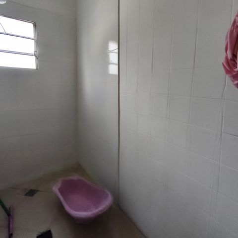 Casa à venda com 325m², 3 quartos e sem vagaBanheiro Social