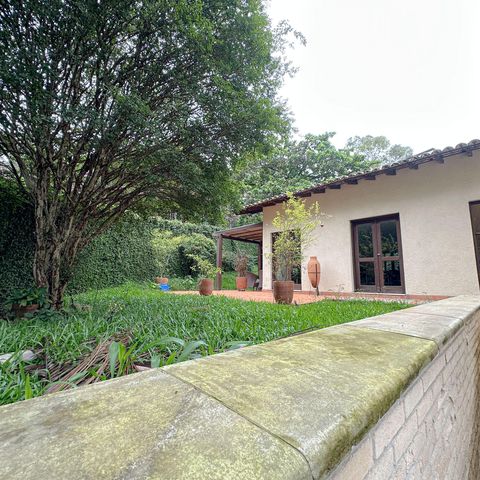 Casa para alugar com 456m², 4 quartos e 3 vagas Casa para alugar com 456m², 4 quartos e 3 vagasQuintal