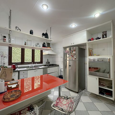 Casa para alugar com 456m², 4 quartos e 3 vagas Casa para alugar com 456m², 4 quartos e 3 vagasCozinha