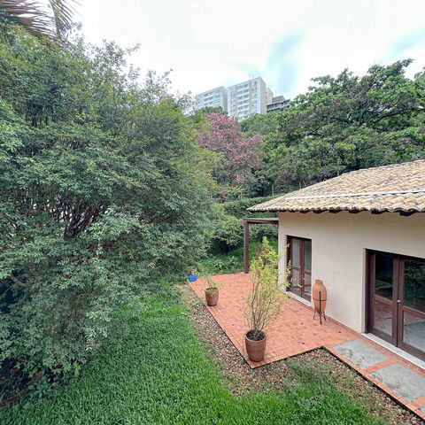 Casa para alugar com 456m², 4 quartos e 3 vagas Casa para alugar com 456m², 4 quartos e 3 vagasSuíte 3