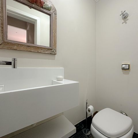 Casa para alugar com 456m², 4 quartos e 3 vagas Casa para alugar com 456m², 4 quartos e 3 vagasLavabo