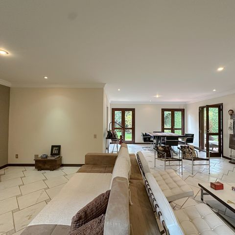 Casa para alugar com 456m², 4 quartos e 3 vagas Casa para alugar com 456m², 4 quartos e 3 vagasSala