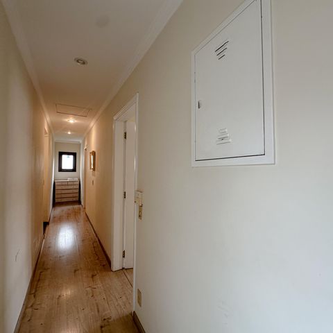 Casa para alugar com 456m², 4 quartos e 3 vagas Casa para alugar com 456m², 4 quartos e 3 vagasCorredor