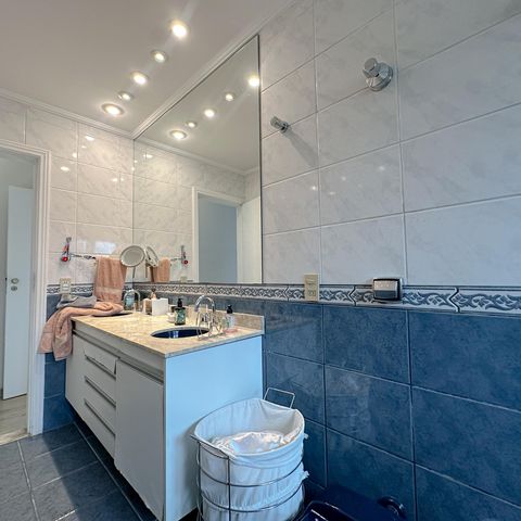 Casa para alugar com 456m², 4 quartos e 3 vagas Casa para alugar com 456m², 4 quartos e 3 vagasBanheiro Suíte 3
