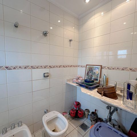 Casa para alugar com 456m², 4 quartos e 3 vagas Casa para alugar com 456m², 4 quartos e 3 vagasBanheiro Suíte 1
