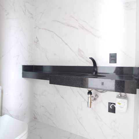 Apartamento à venda com 155m², 3 quartos e 2 vagasBanheiro da suíte 2