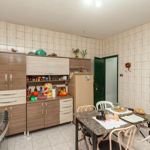 Casa à venda com 457m², 5 quartos e 4 vagasCozinha - Casa 1