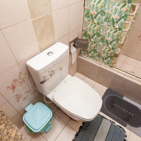 Casa à venda com 457m², 5 quartos e 4 vagasBanheiro - Casa 1