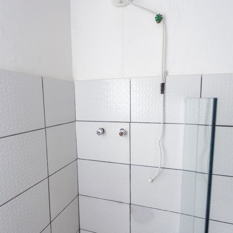 Casa à venda com 457m², 5 quartos e 4 vagasBanheiro - Casa 4