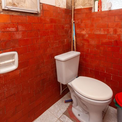 Casa à venda com 457m², 5 quartos e 4 vagasBanheiro - Casa 3