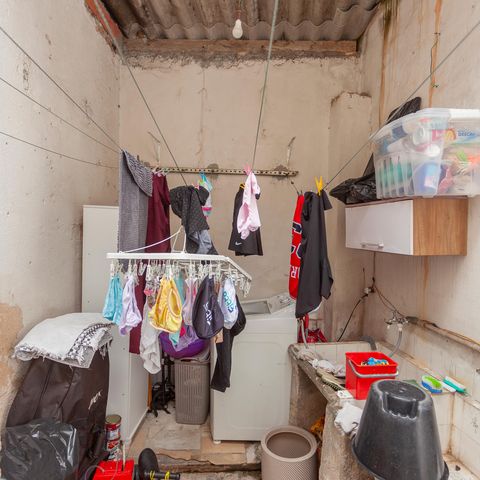 Casa à venda com 457m², 5 quartos e 4 vagasÁrea de Serviço - Casa 4