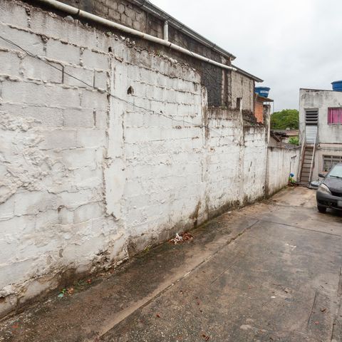 Casa à venda com 457m², 5 quartos e 4 vagasGaragem