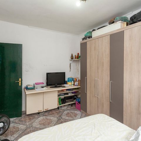 Casa à venda com 457m², 5 quartos e 4 vagasQuarto - Casa 1