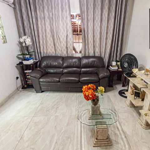 Casa para alugar com 136m², 3 quartos e 3 vagasSala