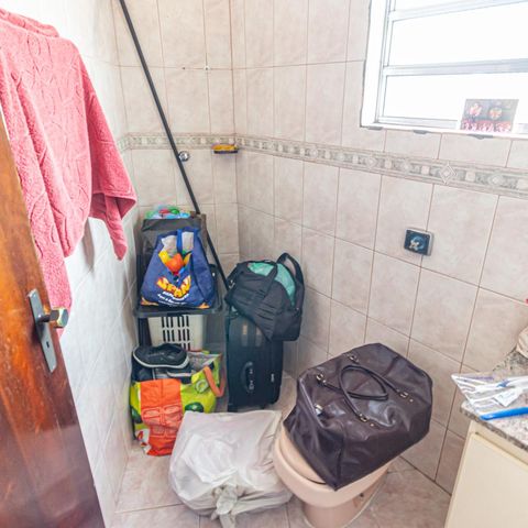 Casa para alugar com 136m², 3 quartos e 3 vagasBanheiro da Suíte