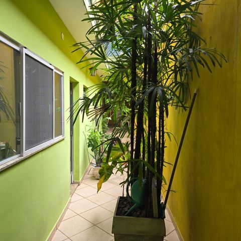 Casa à venda com 400m², 3 quartos e 4 vagas Casa à venda com 400m², 3 quartos e 4 vagasCorredor