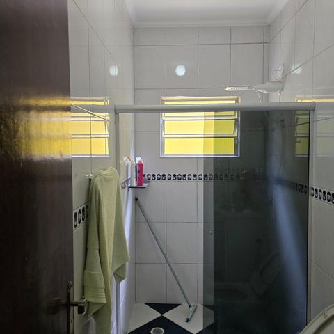 Casa à venda com 400m², 3 quartos e 4 vagas Casa à venda com 400m², 3 quartos e 4 vagasBanheiro da Suíte
