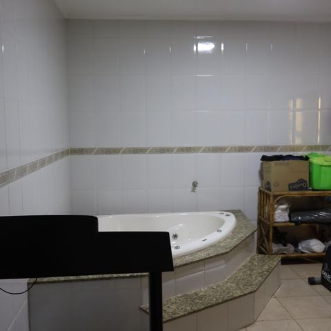 Casa à venda com 400m², 3 quartos e 4 vagasHidro 