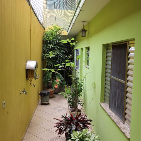 Casa à venda com 400m², 3 quartos e 4 vagasCorredor 