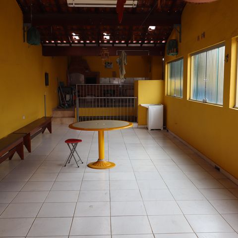 Casa à venda com 400m², 3 quartos e 4 vagasArea de Serviço e Varanda Gourmet 