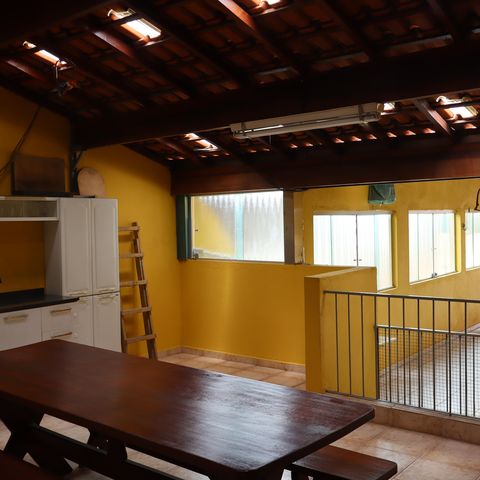 Casa à venda com 400m², 3 quartos e 4 vagasArea de Serviço e Varanda Gourmet 