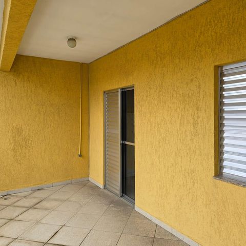 Casa à venda com 400m², 3 quartos e 4 vagas Casa à venda com 400m², 3 quartos e 4 vagasv