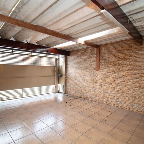 Casa à venda com 190m², 3 quartos e 2 vagasGaragem