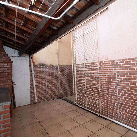 Casa à venda com 190m², 3 quartos e 2 vagasCorredor -  Área de Serviço