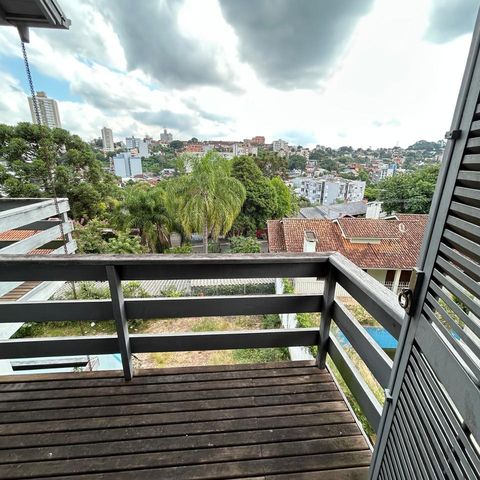 Casa à venda com 354m², 4 quartos e 2 vagas