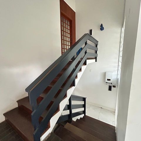 Casa à venda com 354m², 4 quartos e 2 vagas