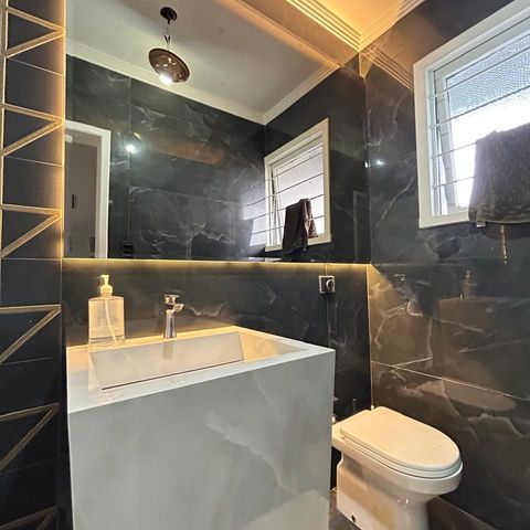 Casa à venda com 354m², 4 quartos e 2 vagas