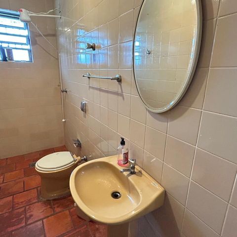 Casa à venda com 354m², 4 quartos e 2 vagas