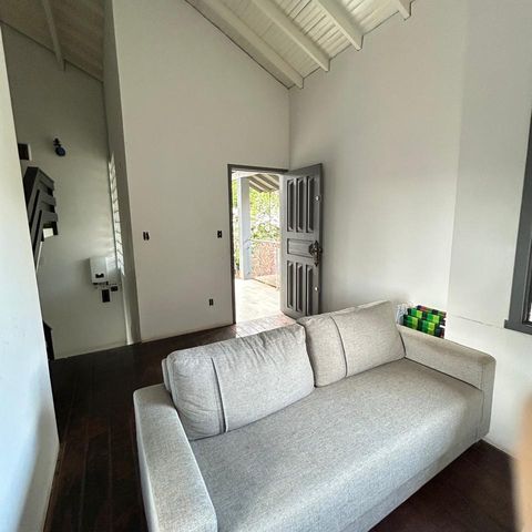 Casa à venda com 354m², 4 quartos e 2 vagas