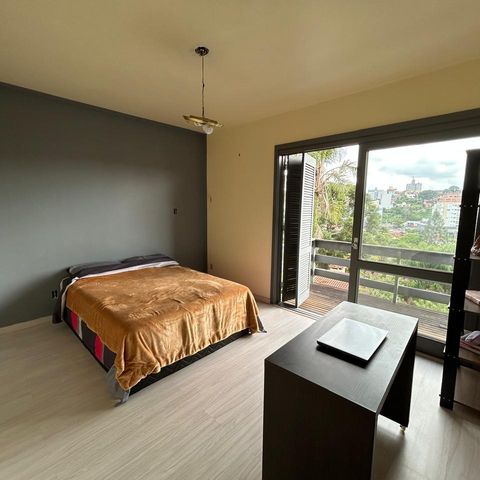 Casa à venda com 354m², 4 quartos e 2 vagas