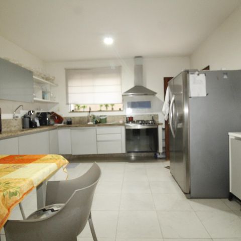 Casa para alugar com 449m², 5 quartos e 2 vagasCozinha