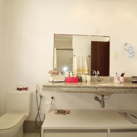 Casa para alugar com 449m², 5 quartos e 2 vagasBanheiro Corredor