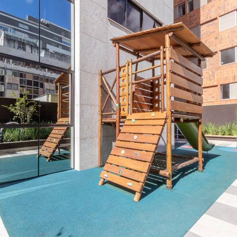 Apartamento à venda com 108m², 3 quartos e 2 vagasÁrea comum - Playground