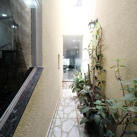Casa à venda com 160m², 3 quartos e 3 vagasSala