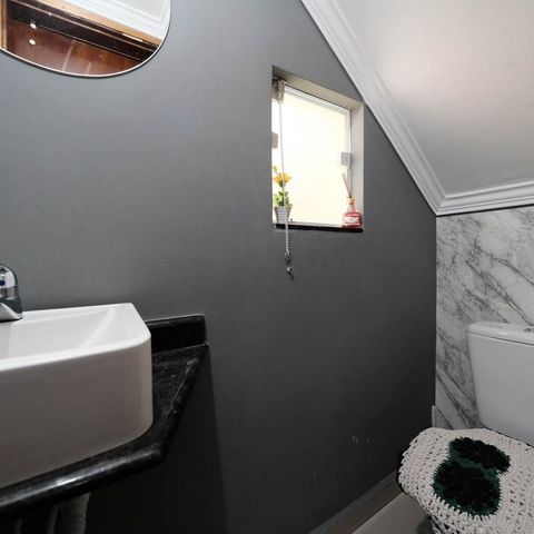 Casa à venda com 160m², 3 quartos e 3 vagasLavabo 1