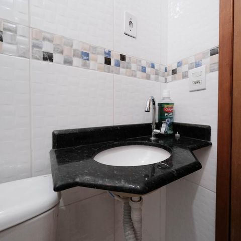 Casa à venda com 160m², 3 quartos e 3 vagasBanheiro
