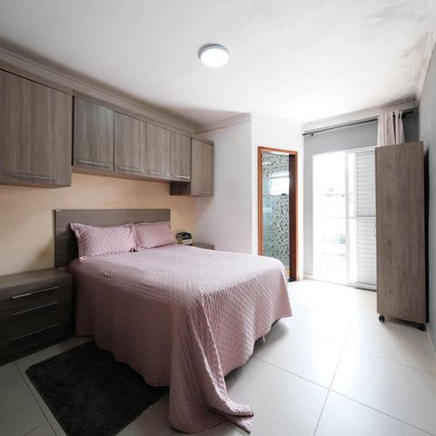 Casa à venda com 160m², 3 quartos e 3 vagasSuíte