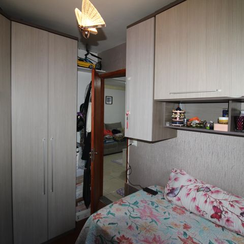 Apartamento à venda com 58m², 2 quartos e 1 vagaQuarto 2